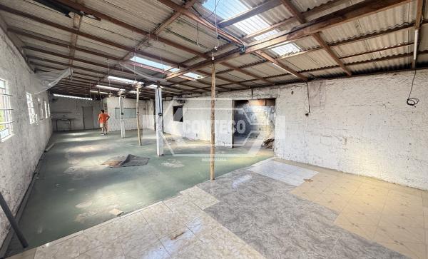 Galpão - Vale dos Pinheiros.