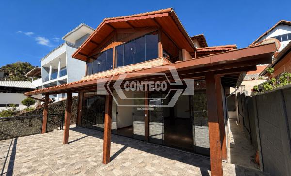 Casa - Braunes
